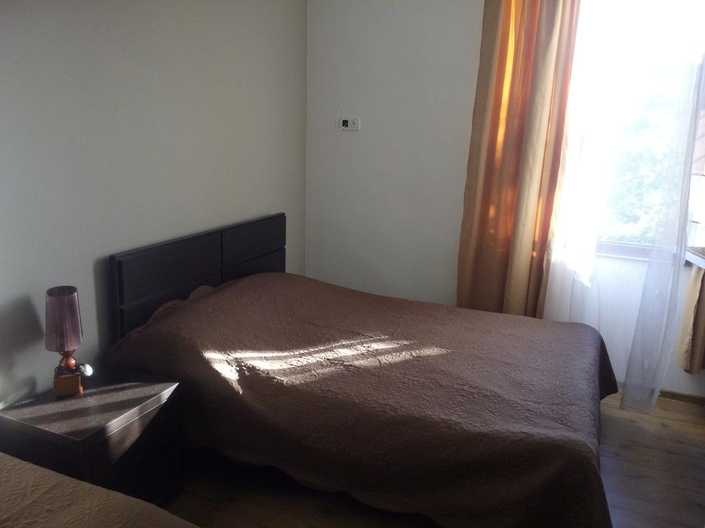 Guest House Chirina Sighnaghi Extérieur photo