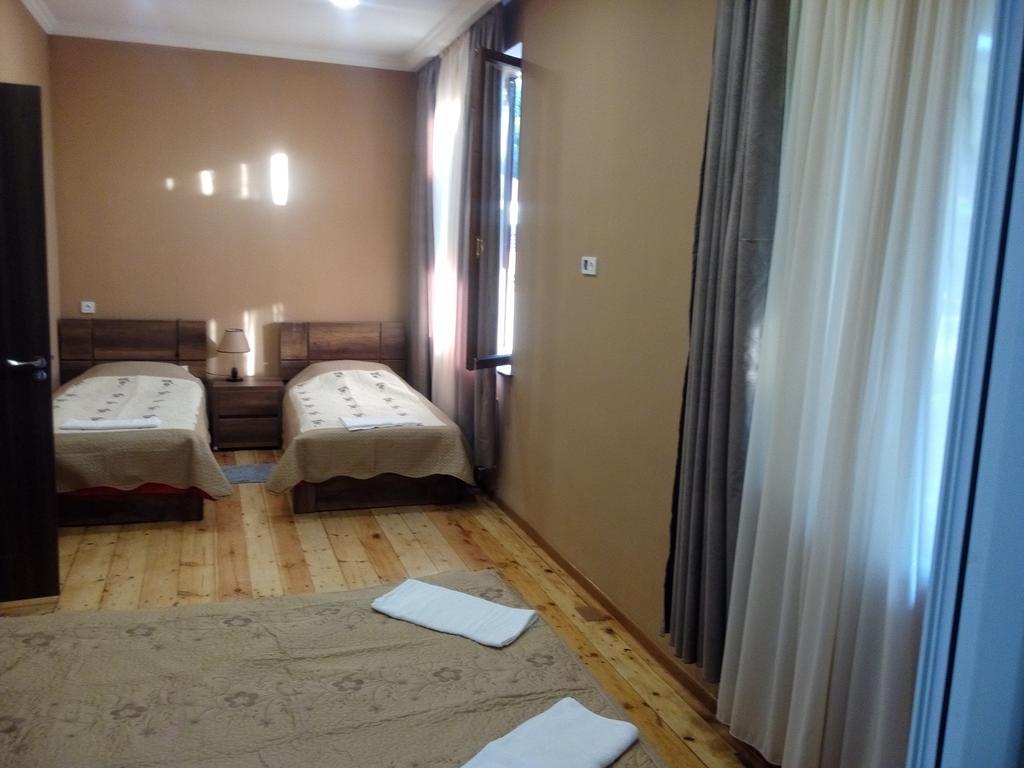 Guest House Chirina Sighnaghi Extérieur photo